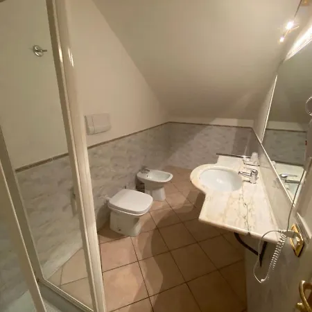 Edone 3* Роэ