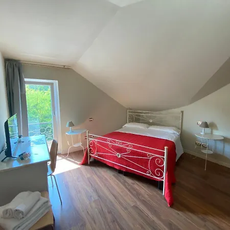 Hotel Edone Roe