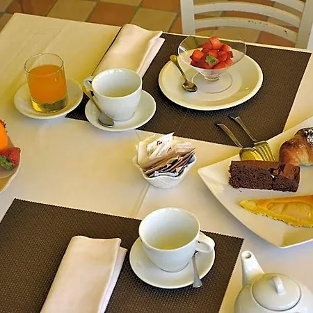 Hotel Edone 3*