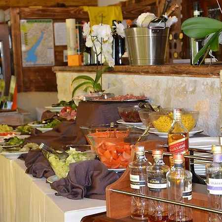 Отель Edone Роэ