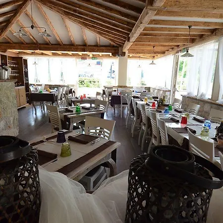 Edone Отель Роэ